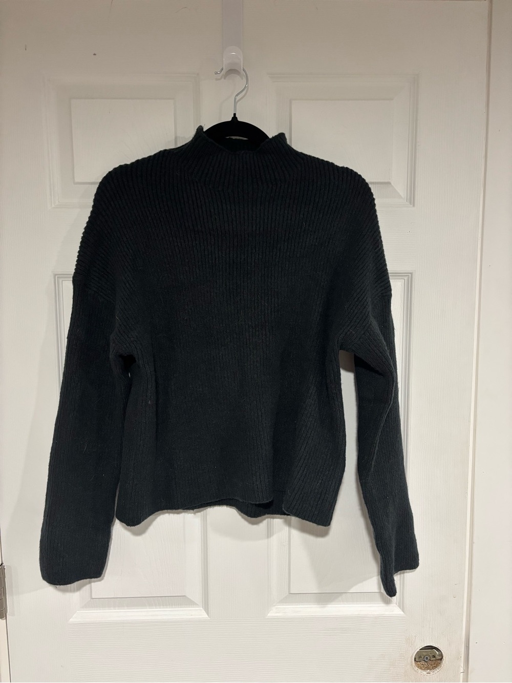 Abercrombie & Fitch Black Ribbed Turtleneck Sweater